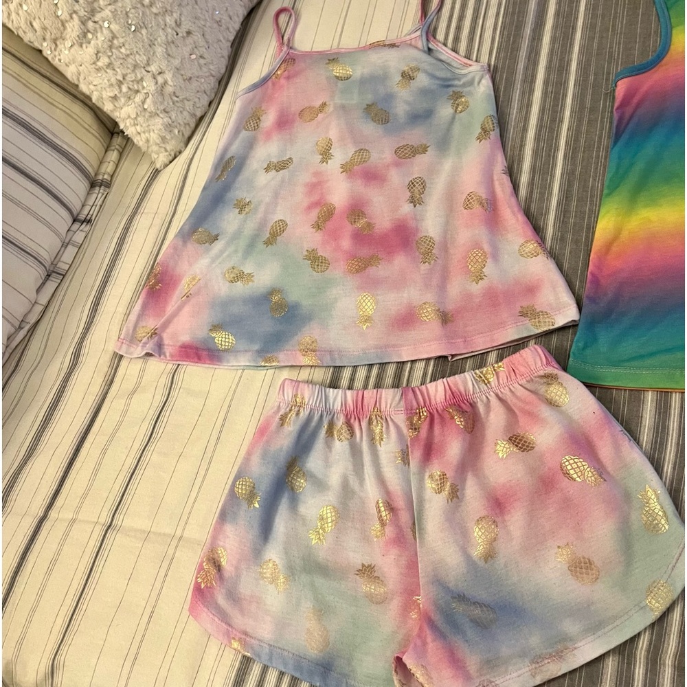 2 LITTLE GIRLS SIZE 7/8 2-PIECE PAJAMAS SET - Picture 9 of 10